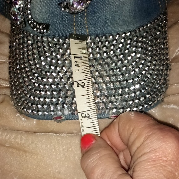 New Fleur- de -LIS BLINGGG jean cap - Picture 4 of 8